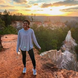 Meet your Posher, Lauren